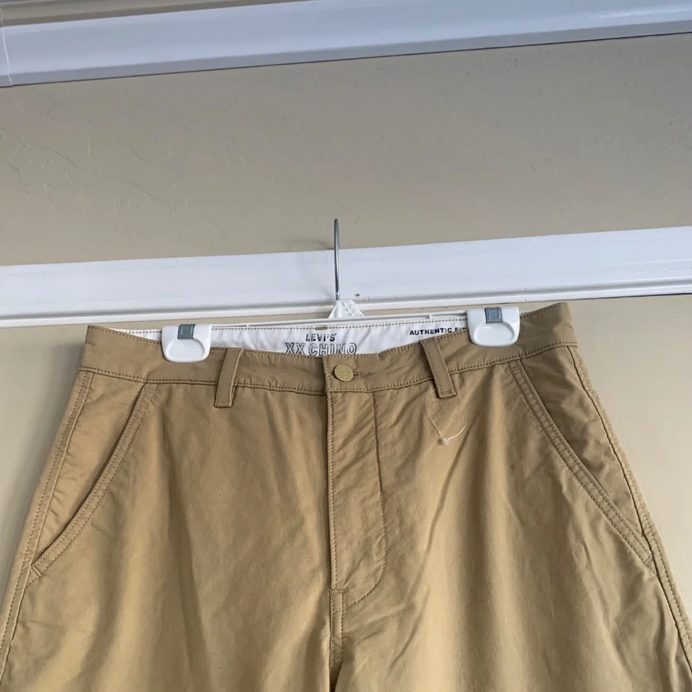 Levi's XX Chino Tan Khaki Pants 32x32 Authentic Fit Classic Straight - Picture 2 of 14